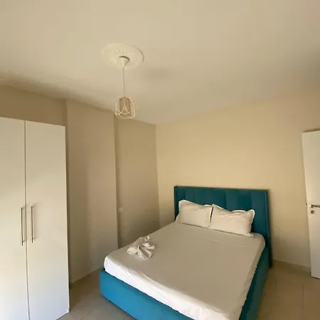Prane Kompleksit Tropikal Durrës