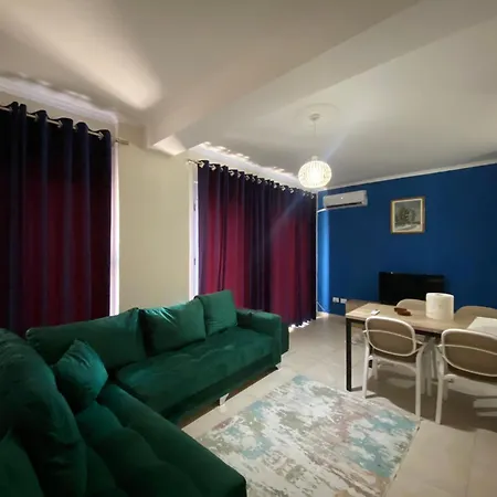 Prane Kompleksit Tropikal * Durrës